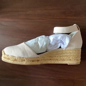 NEW Jack Rogers Wedge